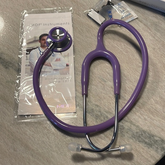 Stethoscope 🩺 - Picture 1 of 3